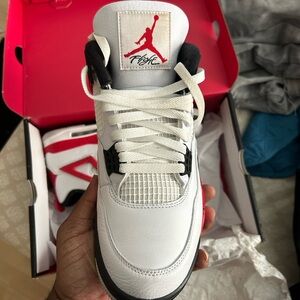 Jordan 4. Fire Red. OG box. Very slightly worn